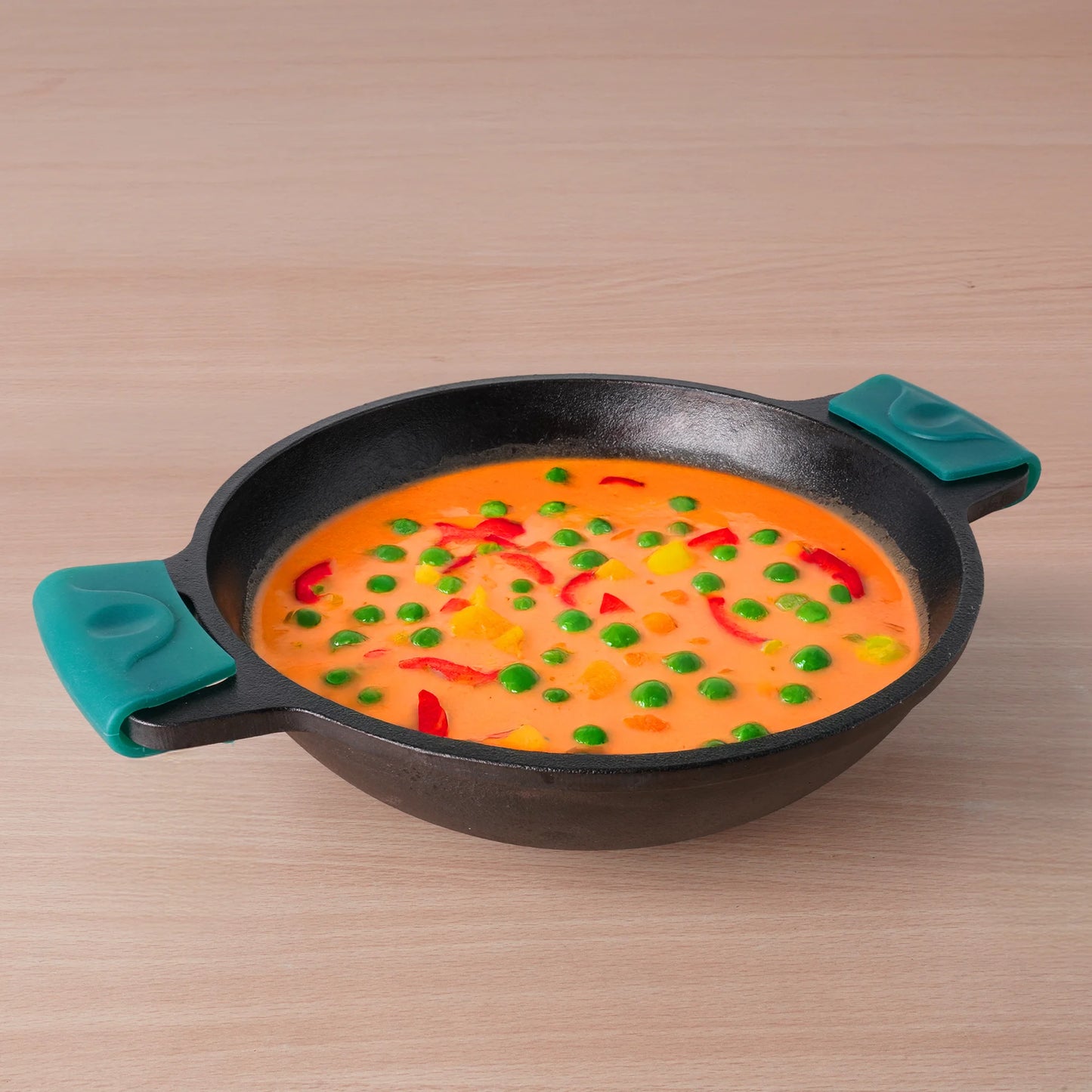 CASTrong Cast Iron Kadai, Flat Handle,Pre-seasoned, Nonstick, Premium Quality, Toxin-free, 2.5 L/2.4 Kg/10 In